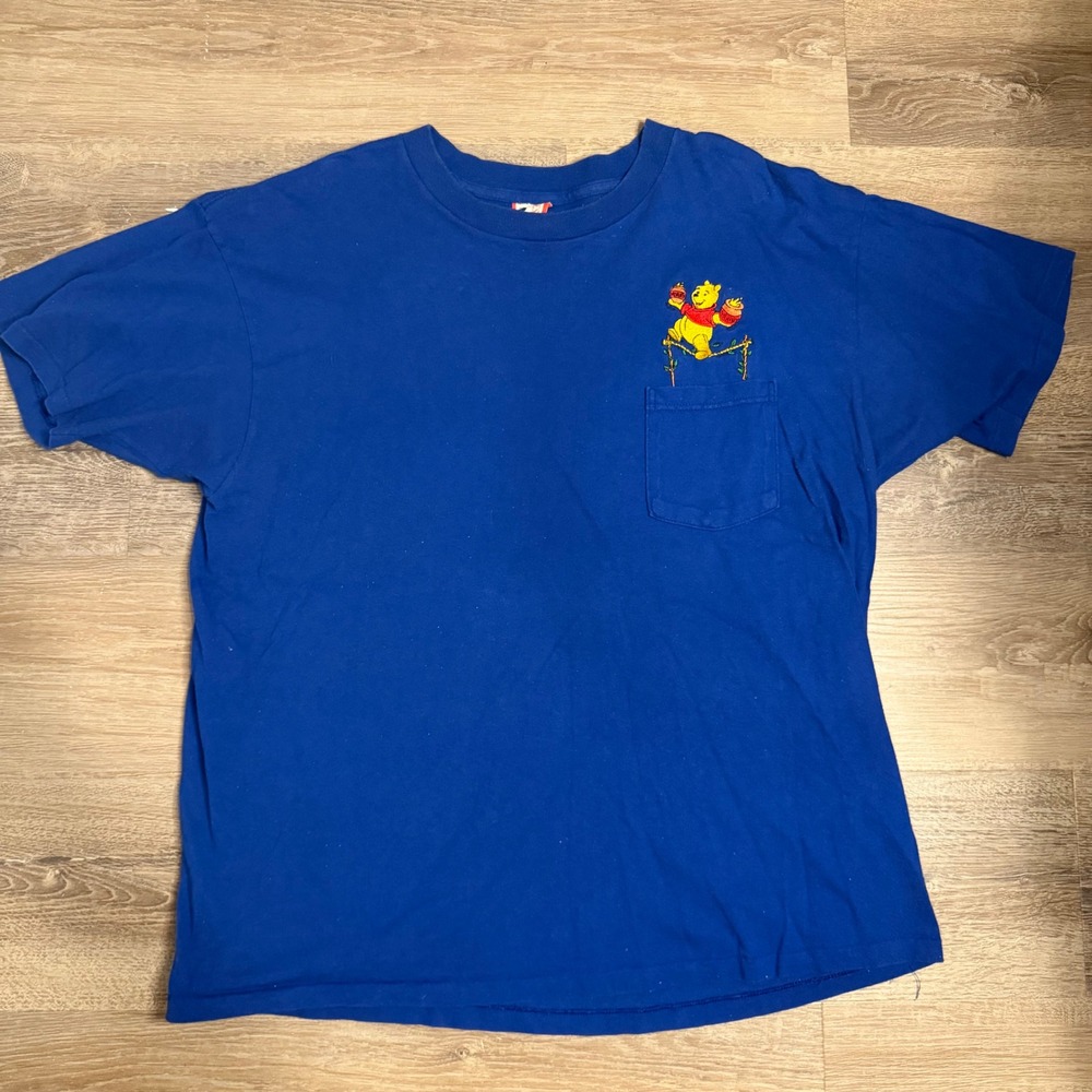 Vintage Disney Designs Winnie the Pooh Embroidered Pocket T-Shirt Blue L/XL USA